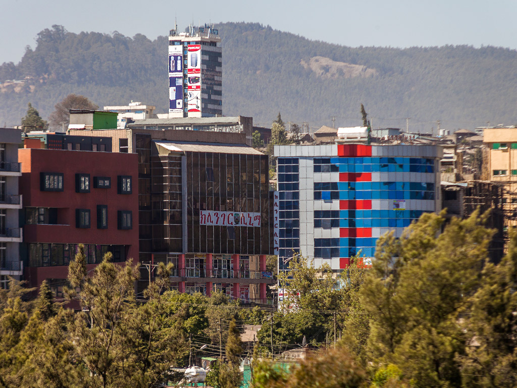 The capitol city of Ethiopia, Addis Abeba, is modernized in many ways... (Photo: Tobias Schorr)