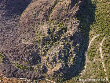 Le cratère historique de Kameni Chora. (Photo: Tobias Schorr)